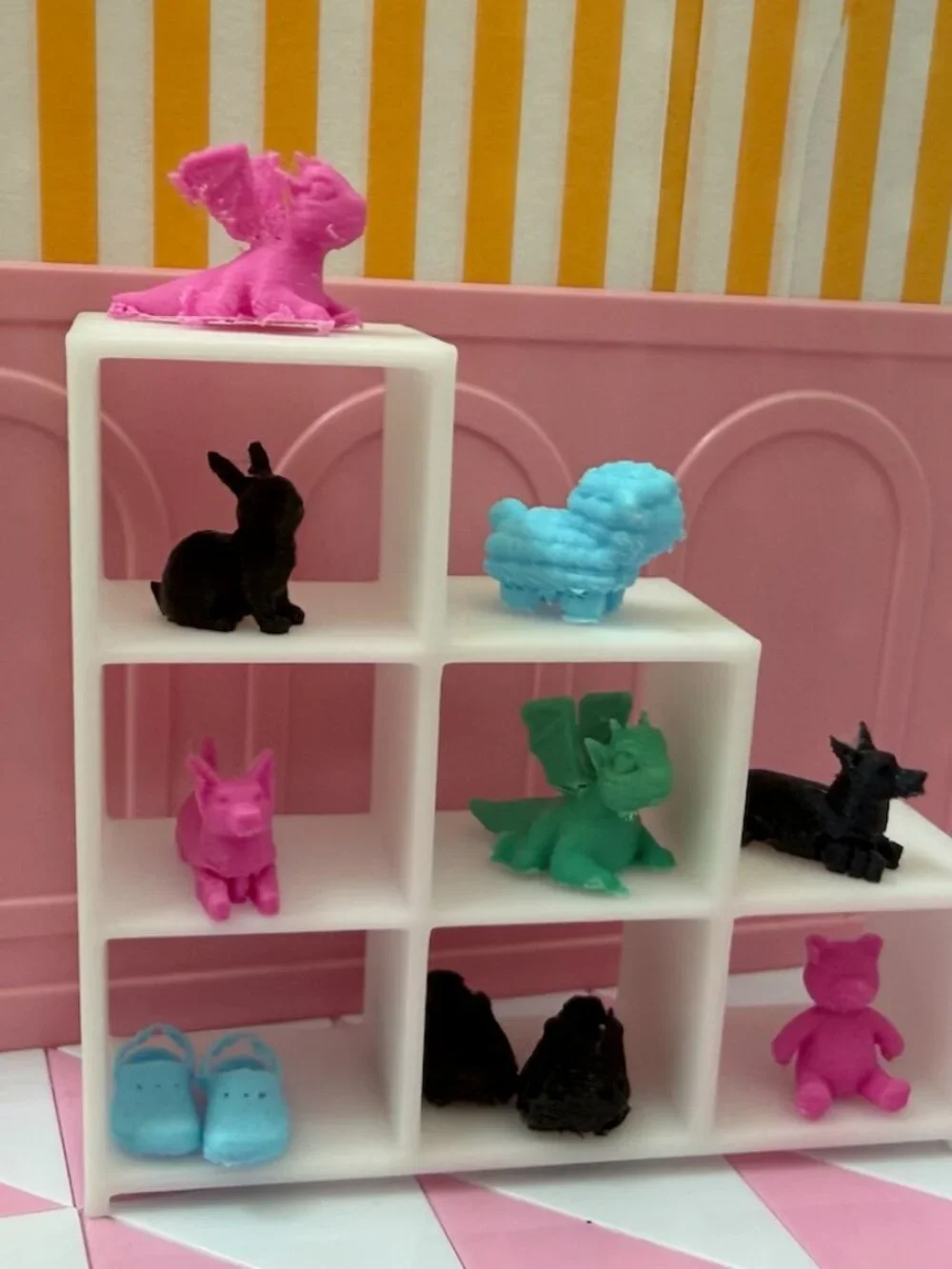 3D Printed Toy Display Shelf | Dollhouse Miniature Storage Organizer